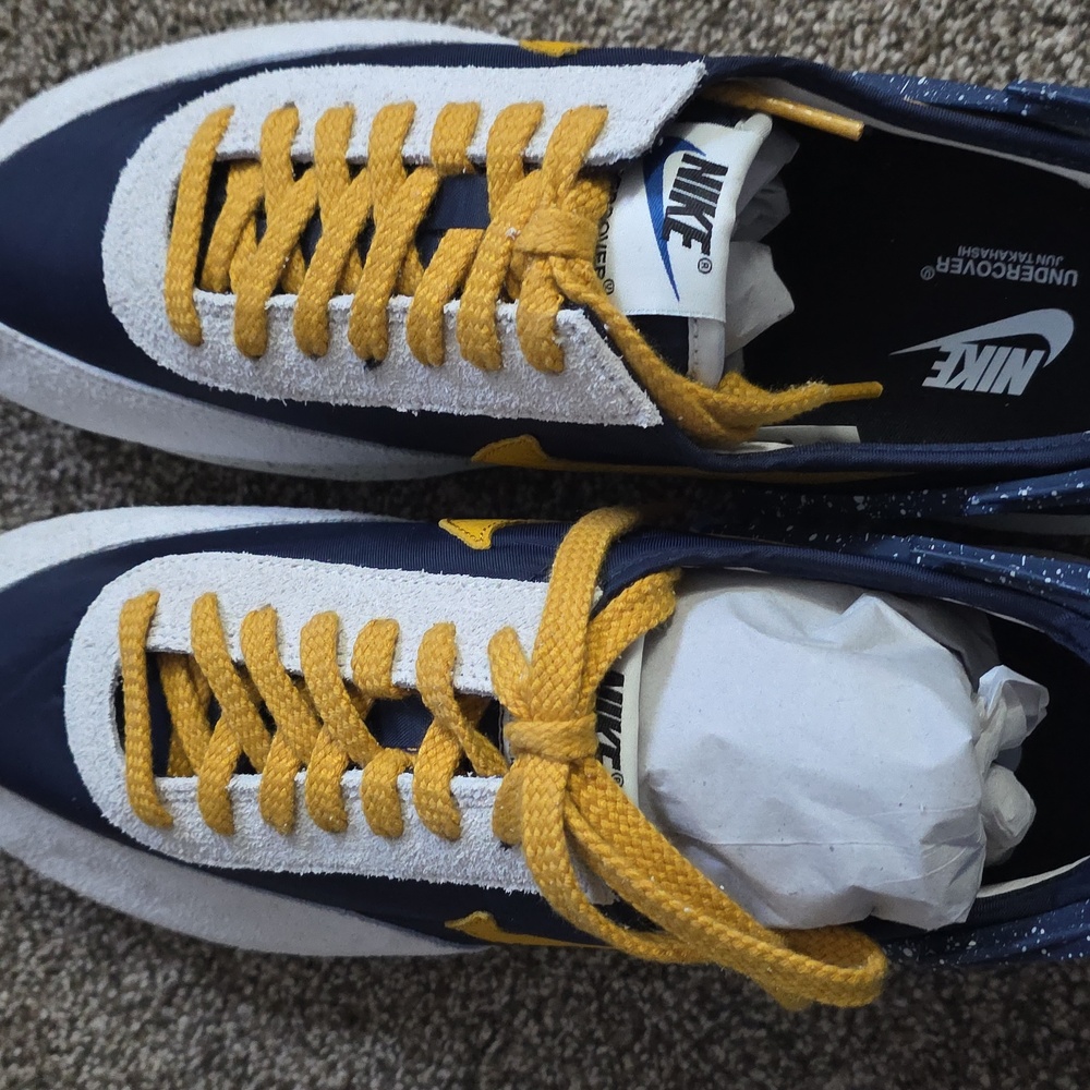 Size 11m Brand New W/box Nike WS DBreak / Undercover - Obsidian & Gold Dart